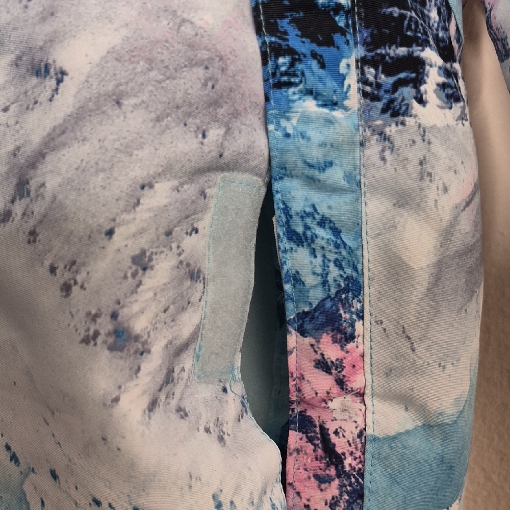Hurley Blue and Pink Mountain Print Raincoat - Picture 4 of 14